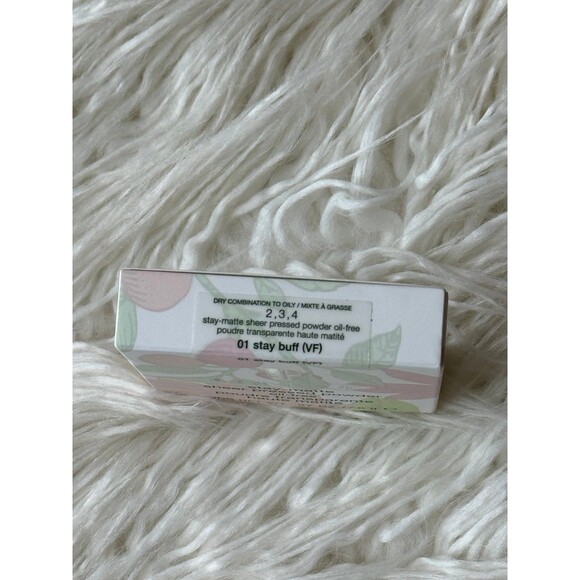 Clinique Stay Matte Sheer Pressed Powder Foundation 01 Stay Buff - Picture 6 of 11